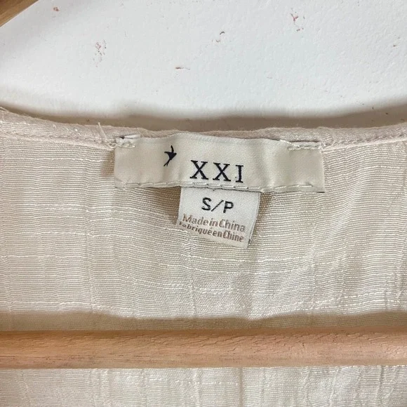 Vintage Y2K XXI Ruffled Tie Front Top Lace Trim Back Tie Floral Cream Sm Fairy - Picture 6 of 6